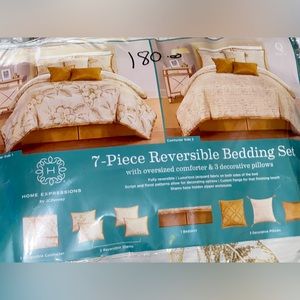 Queen bedding set